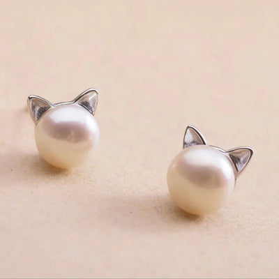 Zavelli™ | Orecchini a perno in argento sterling a forma di gatto con perla